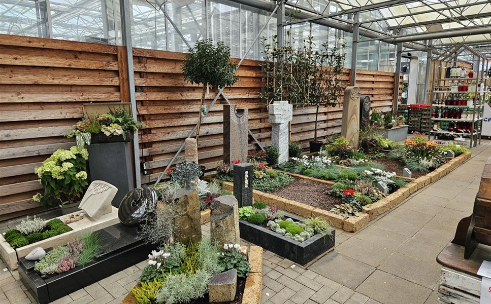 Mustergräberausstellung - ab 11. September Anregungen für die Grabgestaltung findest du bei uns